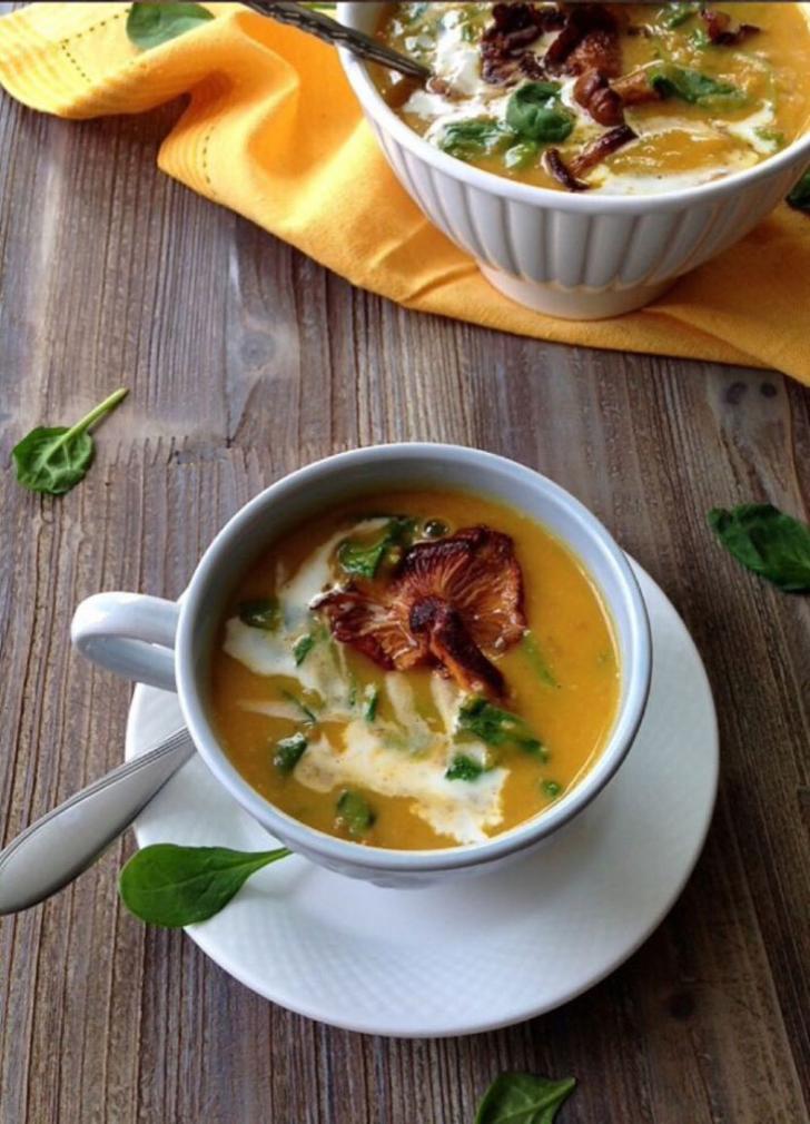 Суп с лисичками и лесными орехами и еще 2 вкуснейших рецепта