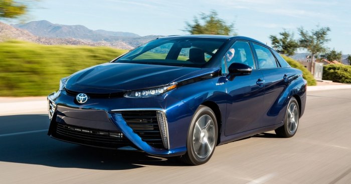 Конец нефтяной эры: Тойота выпустила автомобиль, который работает на водороде