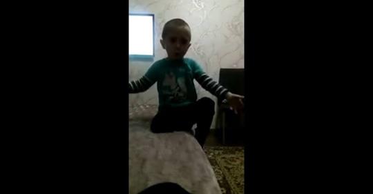 4 летний мальчик из Черкесска учит маму, как нужно с ним разговаривать
