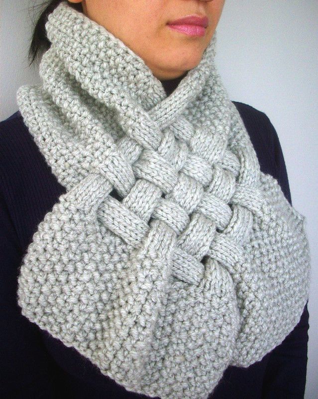 Снуд шарф с элементами плетения: просто, стильно и необычно