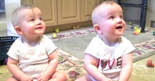 Видео с малышами, которые пародируют своего отца, взорвал интернет