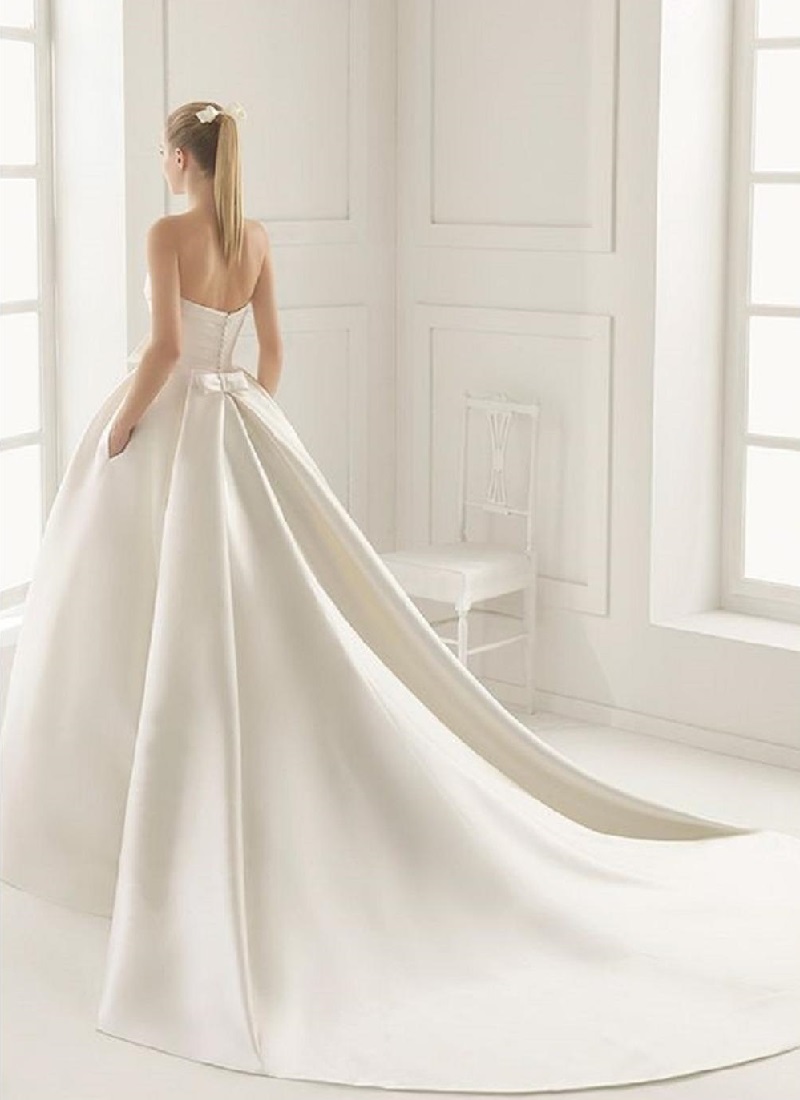 Самые стильные свадебные платья 2017: вот на что нужно обратить внимание будущей невесте.